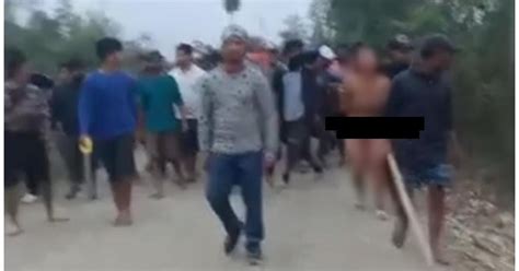 manipur women paraded naked video|Manipur news: Viral video of women paraded naked and abused。